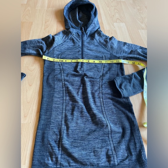 Womens Lululemon Swiftly Wool 1/4 Zip Pullover Top Long Sleeves Size 4 - Picture 2 of 10